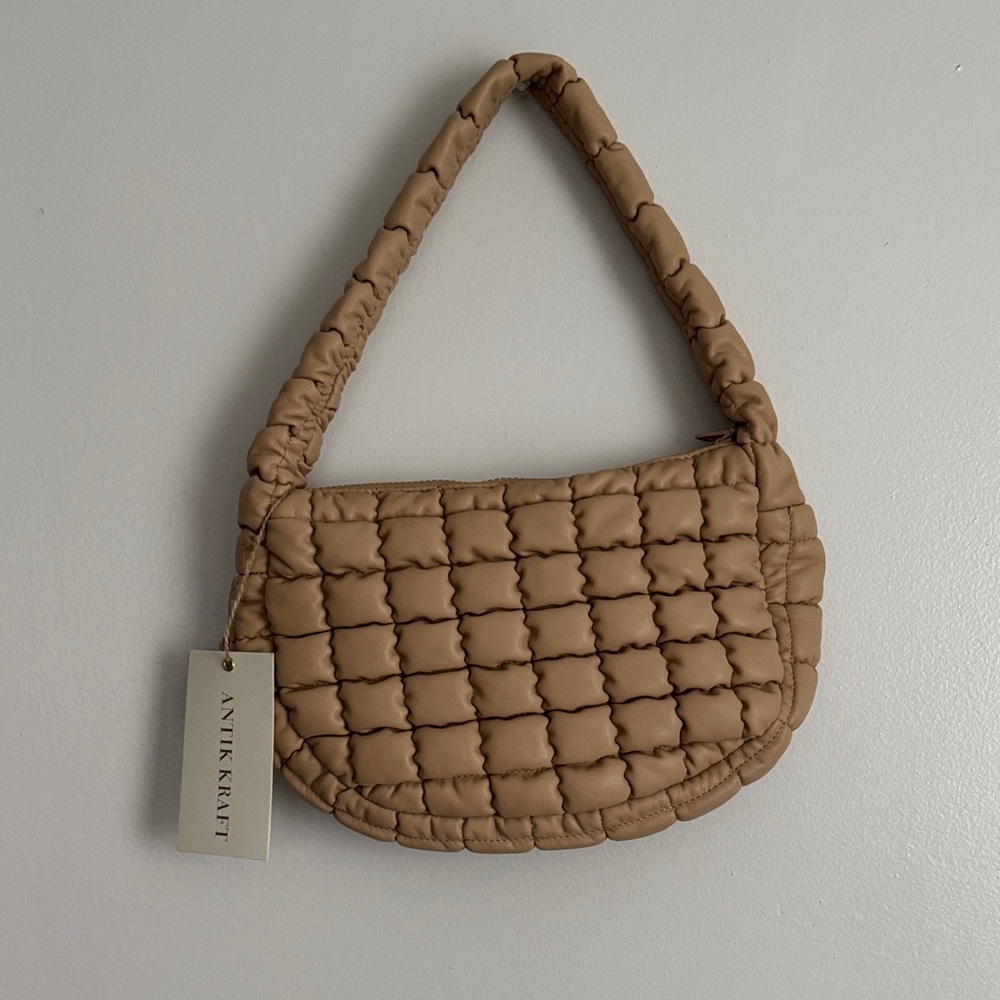 Antik Kraft Quilted Shoulder Bag in Tan